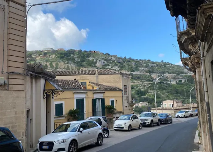 Daire Tantillo Cinque Modica